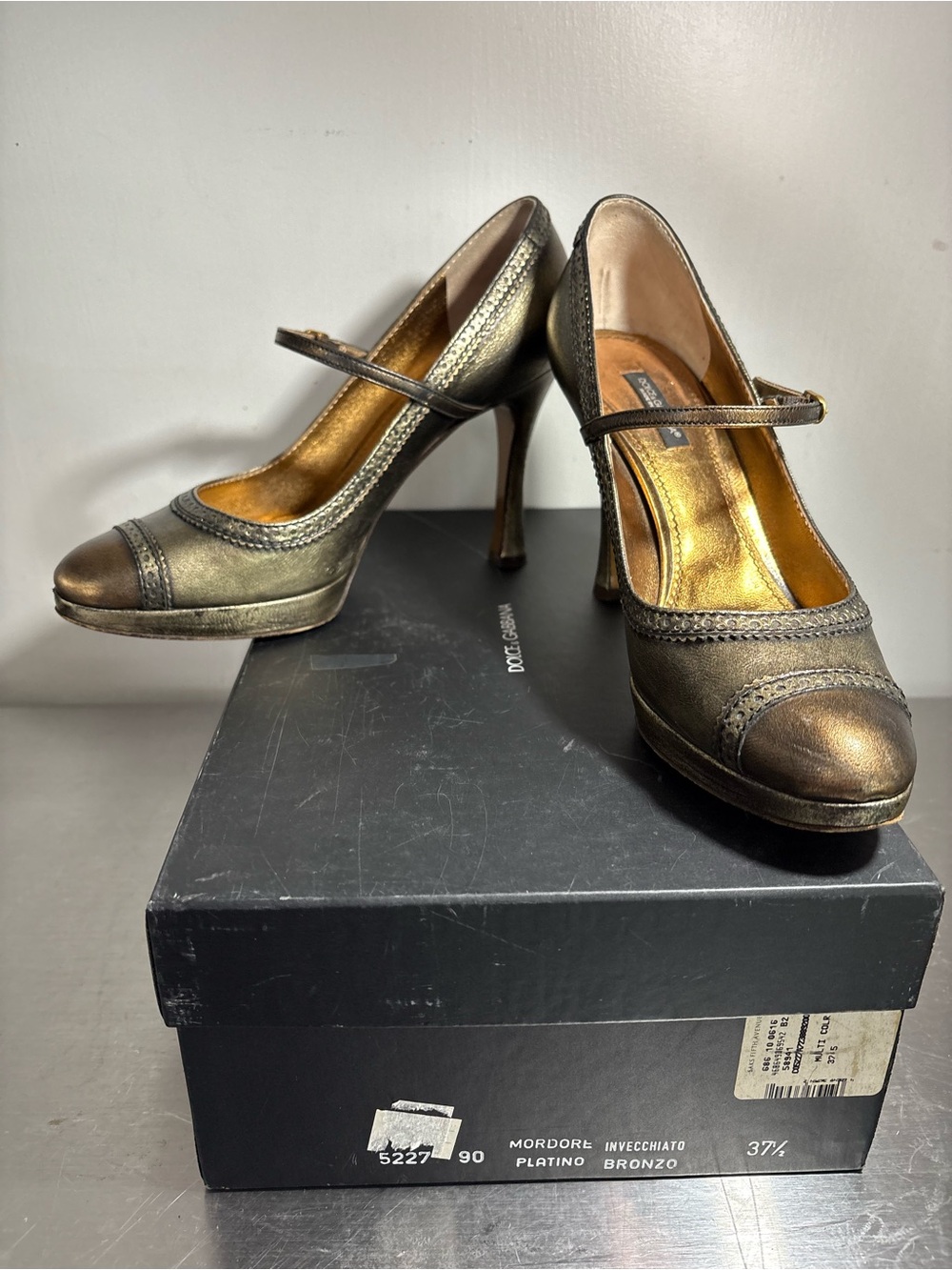 Vintage Dolce and Gabbana bronze Mary Jane high heels all leather with box